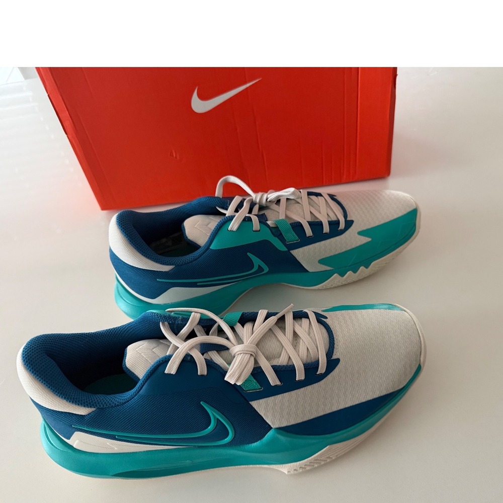 Nike Basketball Shoes Mens 11 Giannis Immortality 2 White Blue Teal Like New
